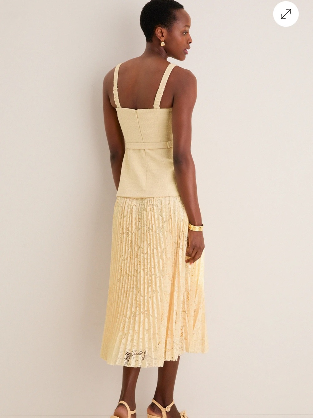 Astr The Label Caitlin Midi Dress -NEW WITH TAGS - Picture 4 of 8